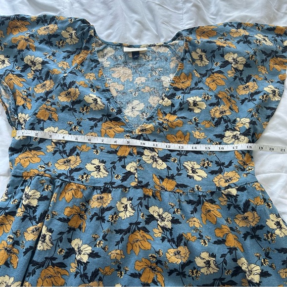 Universal Thread Blue and Yellow Flutter Sleeve Mini Dress - Picture 8 of 9